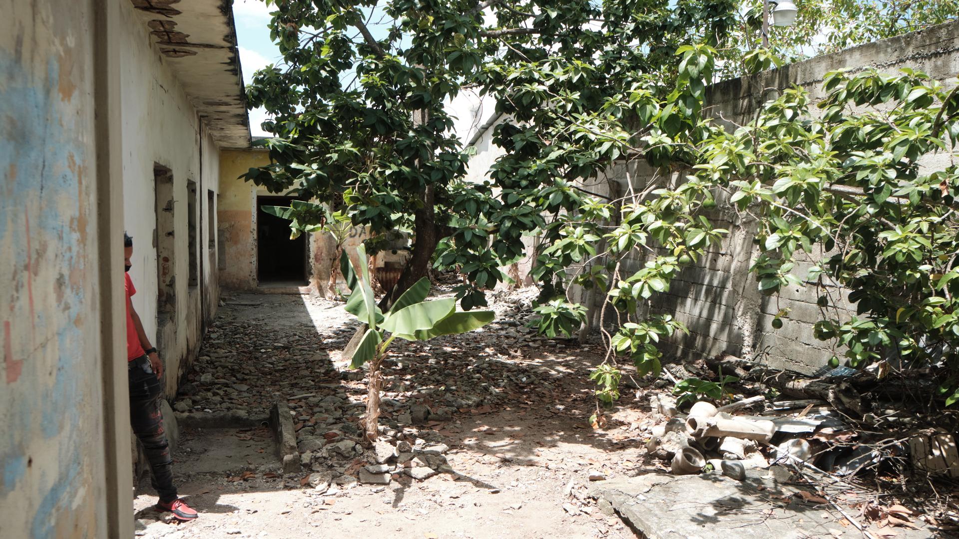 solares y terrenos - Terreno en boca chica 3