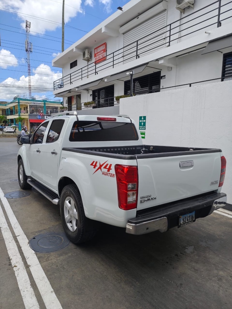 jeepetas y camionetas - Isuzu D-Max LS 3.0 4
