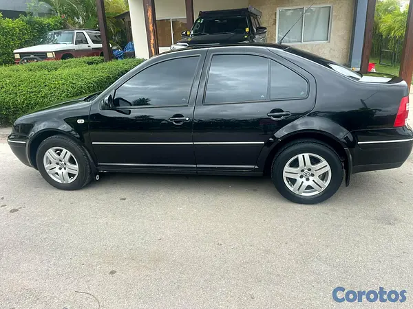 carros - Volkswagen Jetta 2007 en buen estado 6