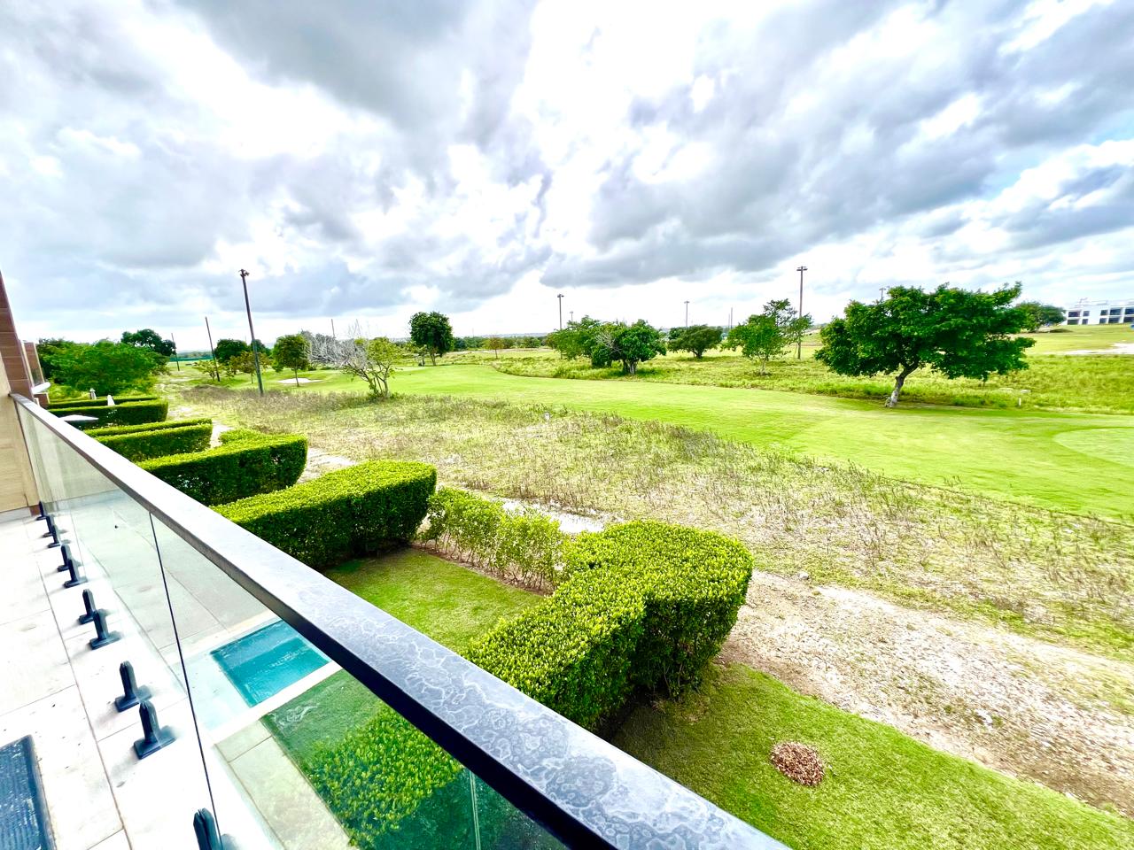 casas vacacionales y villas - Apartamento frente al campo de golf en Vistacana 4