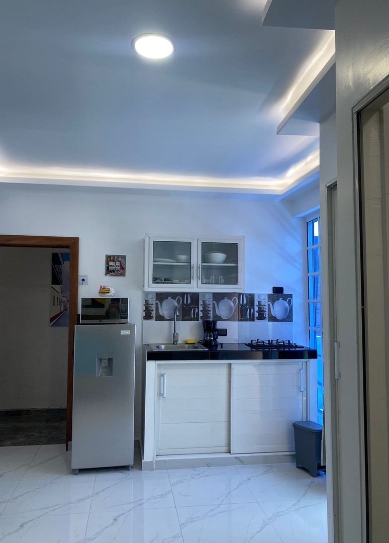 apartamentos - Alquiler Estudio Amueblado con Balcón Ubicado en la Zona Colonial, Santo Domingo 1