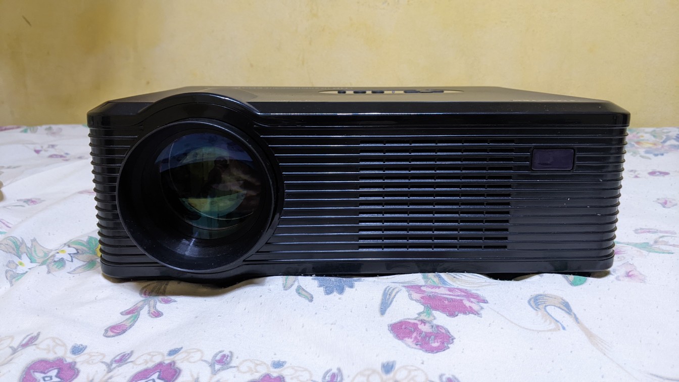 accesorios para electronica - Projector FUGETEK FG-857 720P LED 0