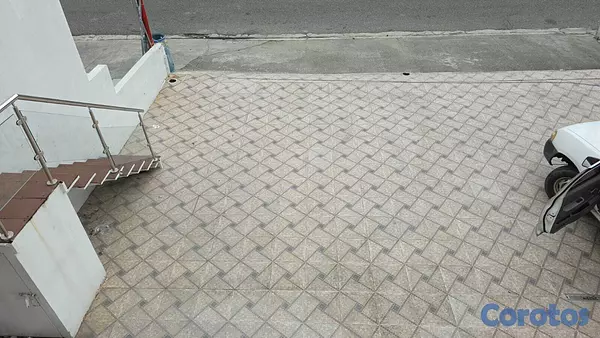 oficinas y locales comerciales - ALQUILO LOCAL DE 100 MTS EN AV. RÓMULO IDEAL PARA OFICINA, CONSULTORIO, TIENDA 7