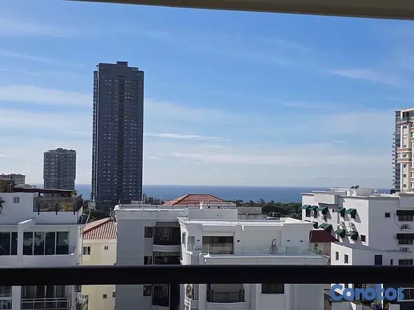 apartamentos - Urbanización Real, Apartamento con 110 MTS Terraza + 145MTS 2 Hab. + Servicio 8