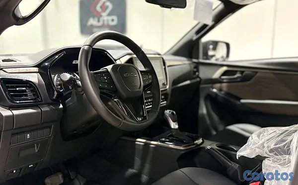jeepetas y camionetas - Isuzu D-MAX LSE 2027 8