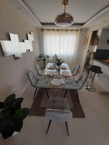 apartamentos - Apartamento en venta Villa Palma #24-1557 tres dormitorios, piso medio, áreas S. 1