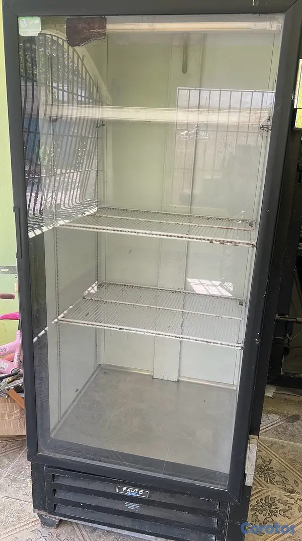 equipos profesionales - Freezer exhibidor  3