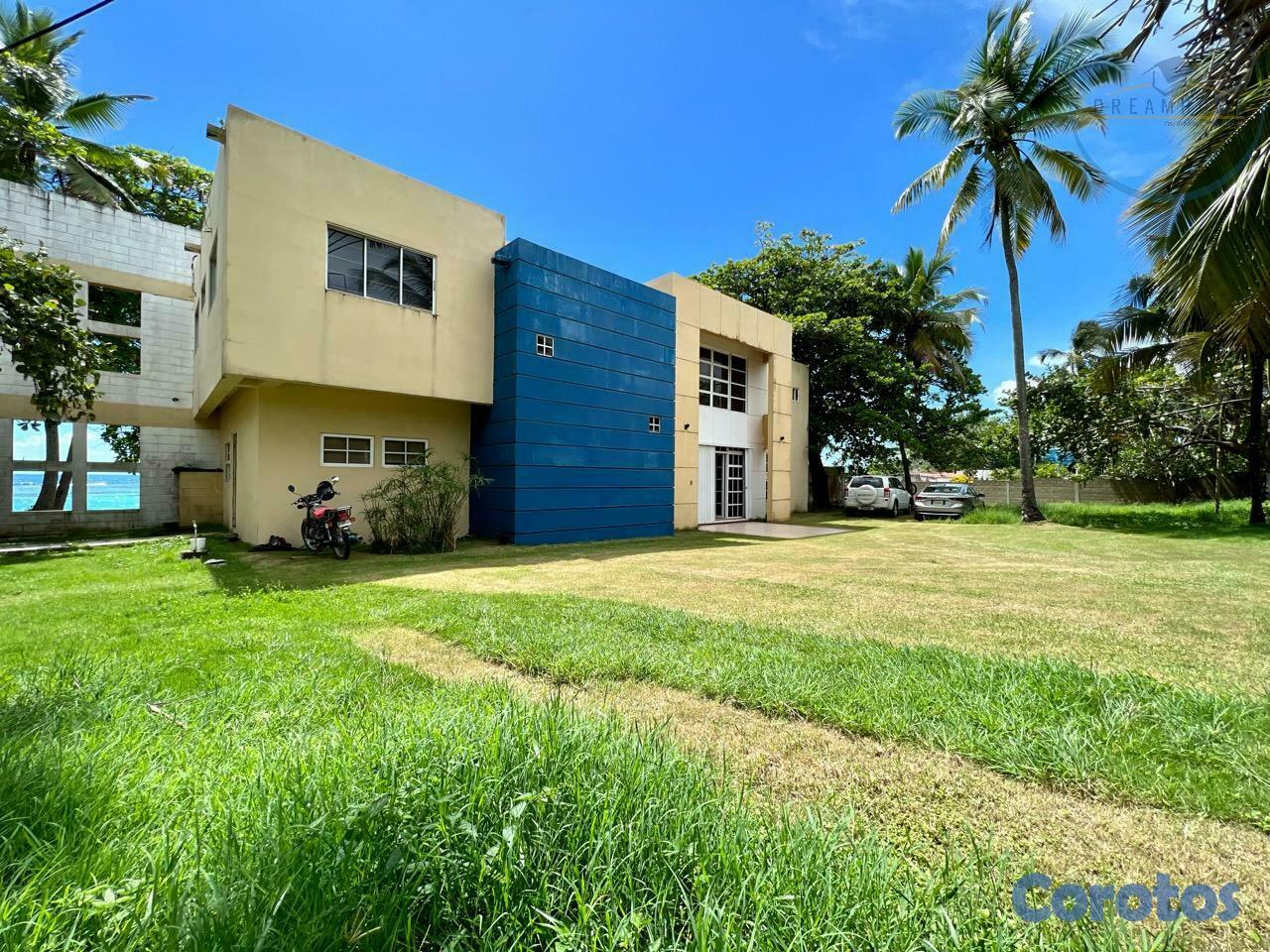 casas vacacionales y villas - Boca Chica Próximo al Hotel Hamaca en 1ra linea de Playa ID 3101 2