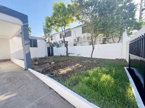 casas - Propiedad comercial centrica 8
