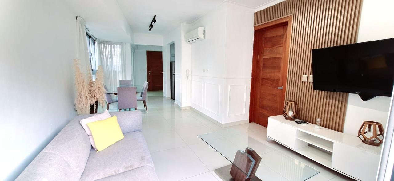 apartamentos - Vendo  US$170,000 o alquilo US$1,100 amueblado Nac 6