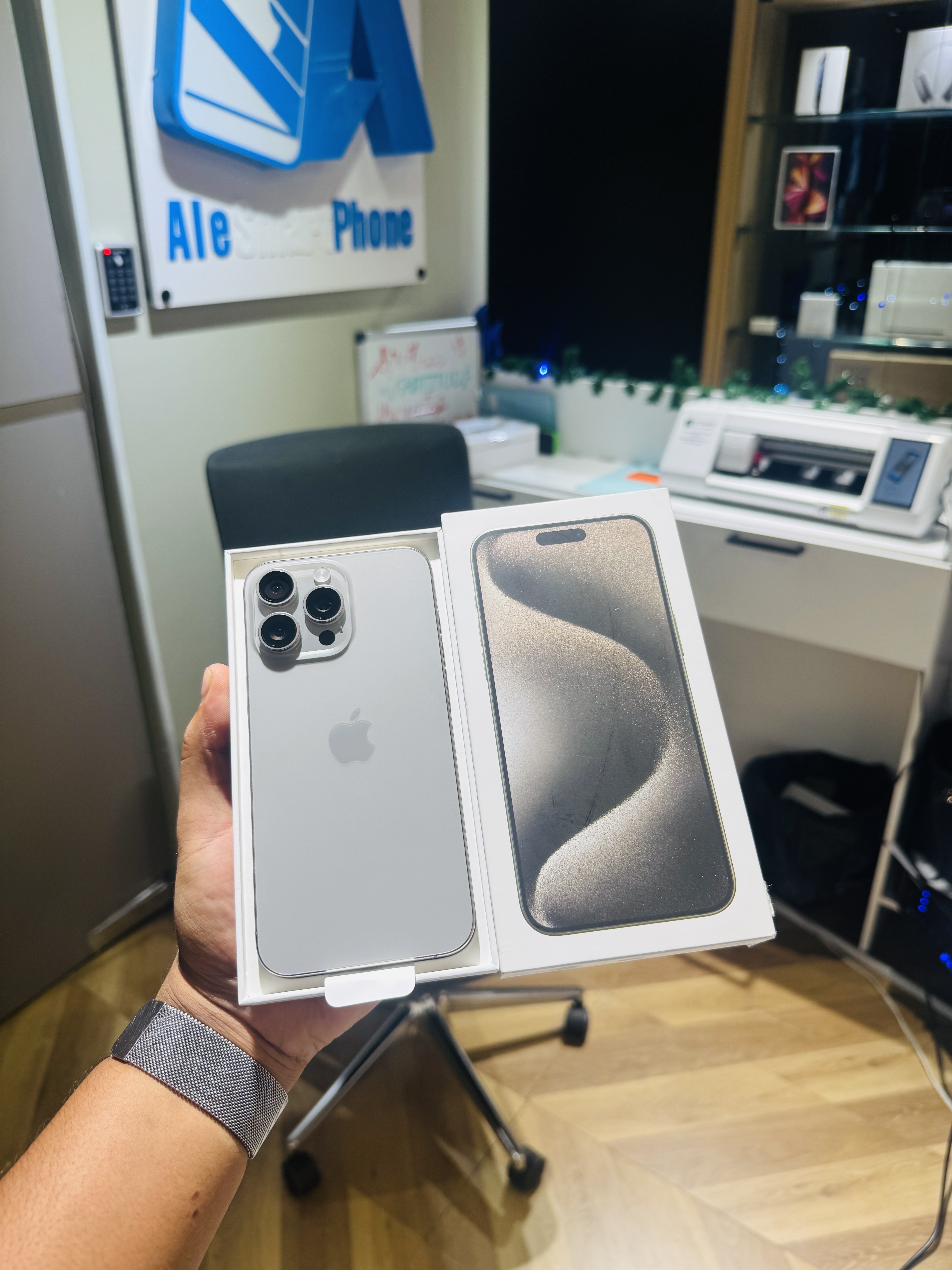 celulares y tabletas - iPhone 15 Pro Max 256Gb Sim físico Desbloqueado 1