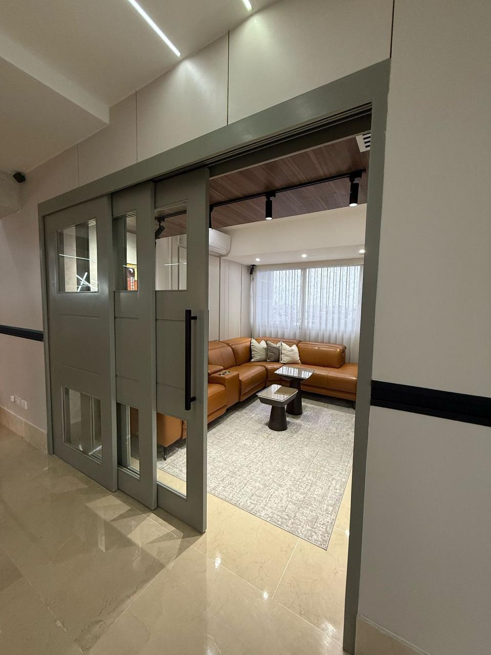 apartamentos - Vendo los cacicazgos piso 14 tres hab con baño 3 p 9