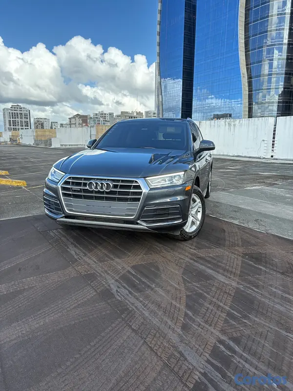 jeepetas y camionetas - Audi Q5 2018 Quattro Premium Plus 2.0T (Mantenimie 5
