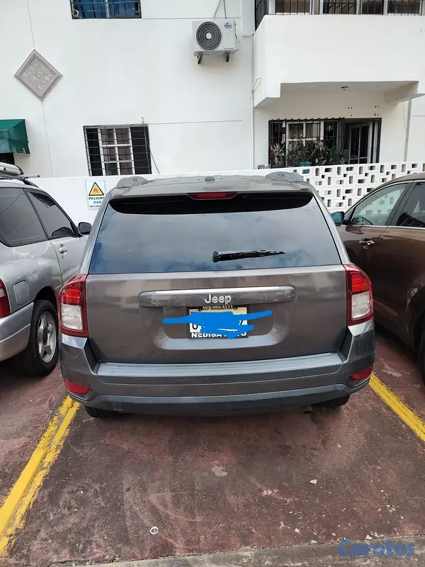 jeepetas y camionetas - Vendo Jeep Compass 2016 3