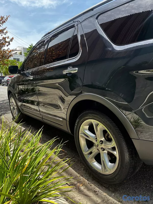 jeepetas y camionetas - FORD EXPLORER LIMITE NEGRA  10