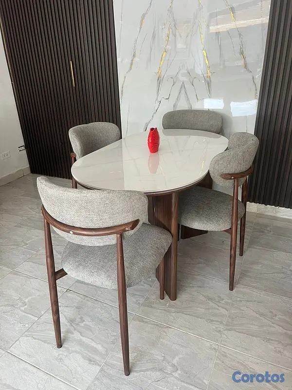 muebles y colchones - Juego de comedor importado de 4 sillas 3