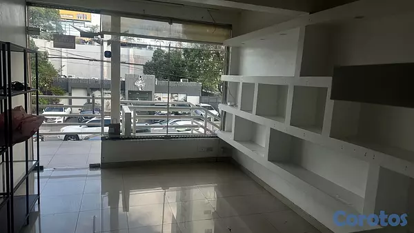 oficinas y locales comerciales - Alquiler en plaza  5