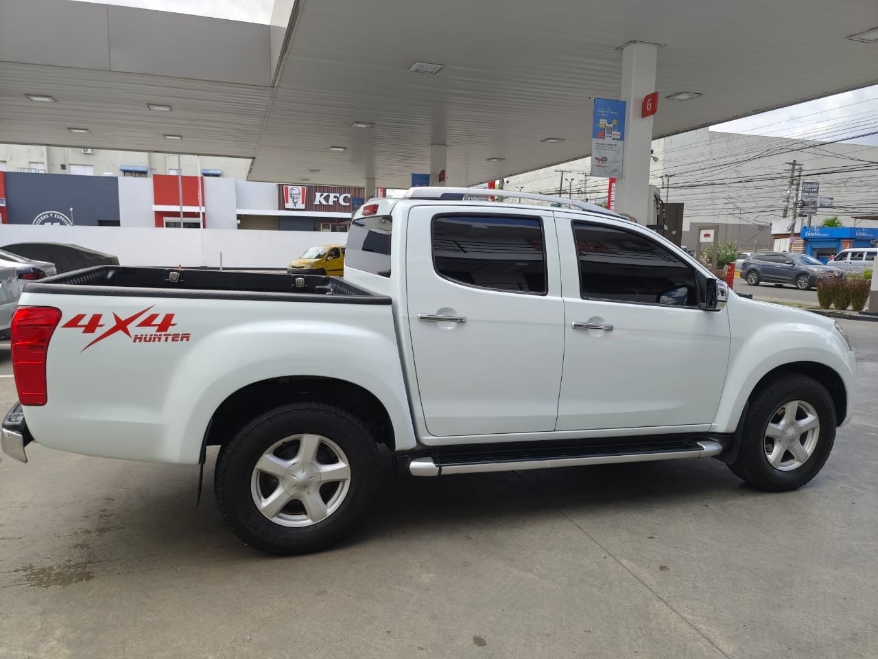 jeepetas y camionetas - Isuzu D-Max LS 3.0 6
