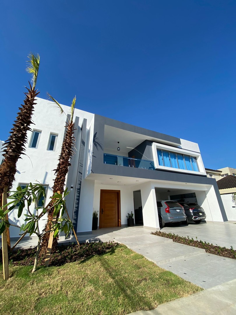 casas - Espectacular Vivienda Amueblada Recién Construida  1