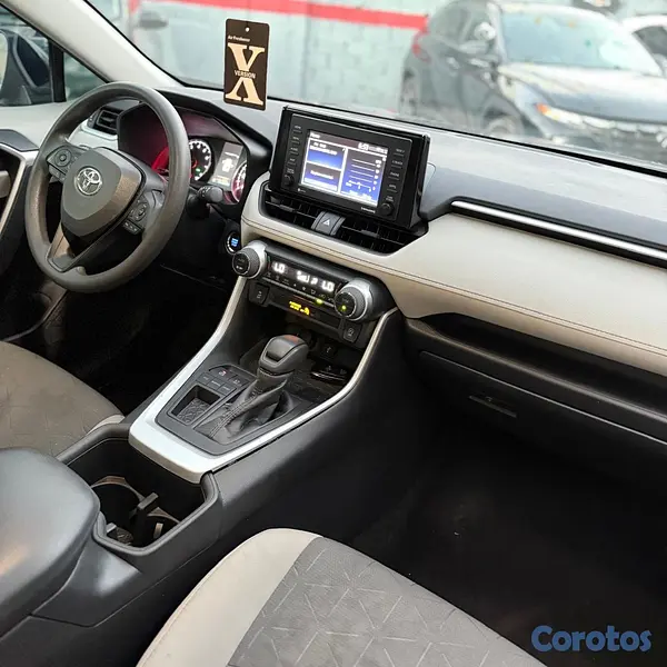 jeepetas y camionetas - TOYOTA RAV4 XLE 2022 8