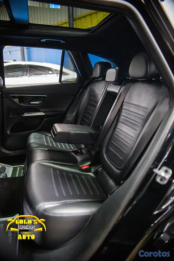 jeepetas y camionetas - Mercedes Benz GLC 300 AMG 2024 Recien Importada 8