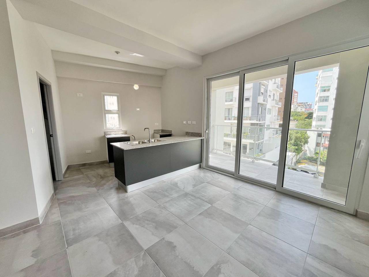 apartamentos - VENTA de moderno apartamento en Serralles 8