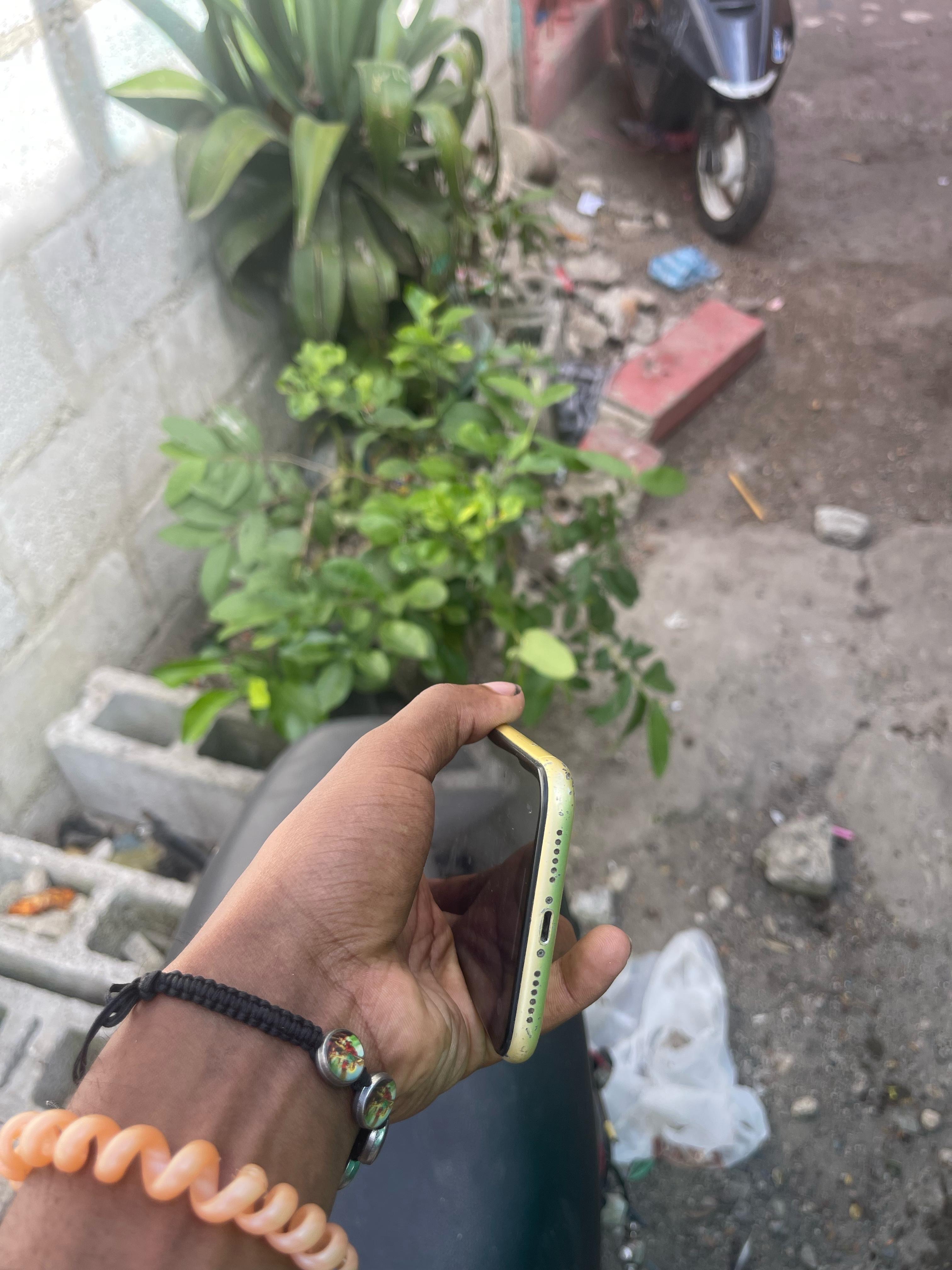 celulares y tabletas - iPhone 11  6