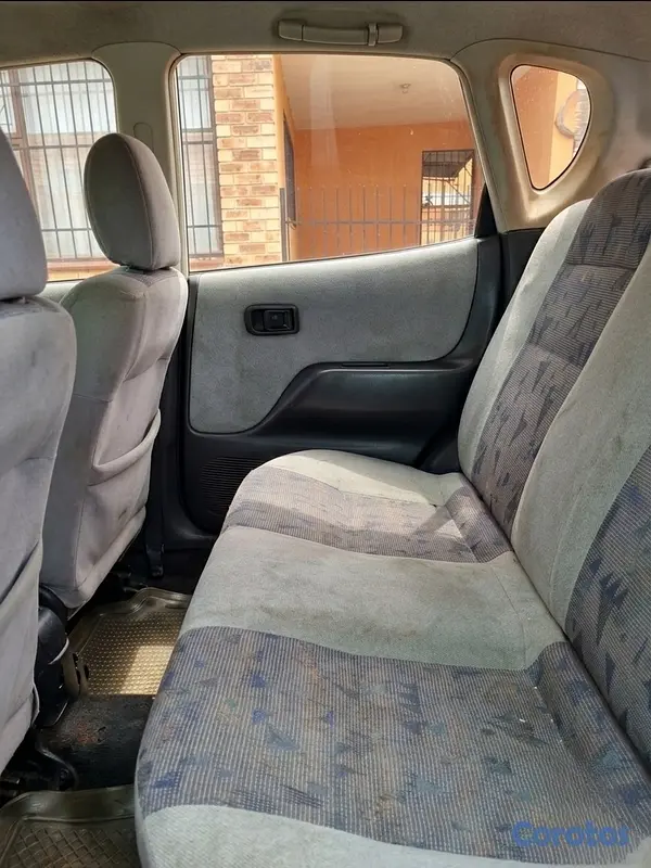 carros - Toyota Duet 2002 3