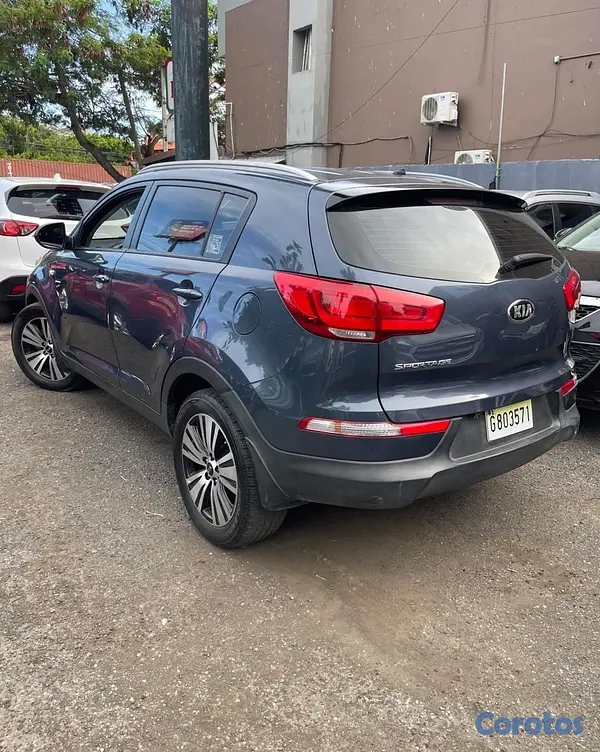 jeepetas y camionetas - KIA SPORTAGE LX 2016 3