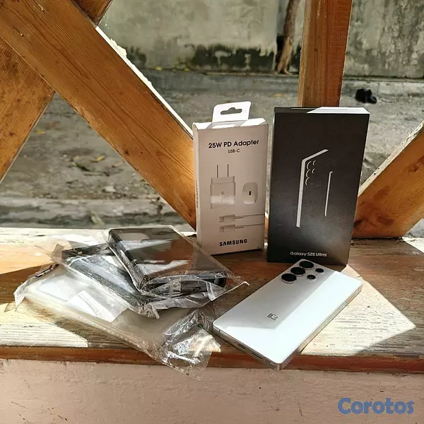 celulares y tabletas - Samsung s25 Ultra 512GB Edición Internacional 4