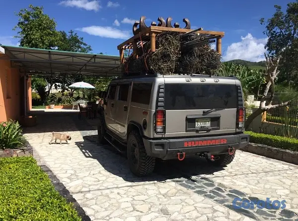 jeepetas y camionetas - VENDO HUMMER H2 4