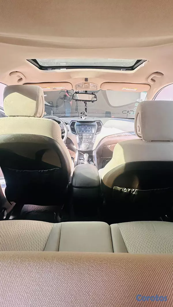 jeepetas y camionetas - HYUNDAI SANTA FE 2017 3
