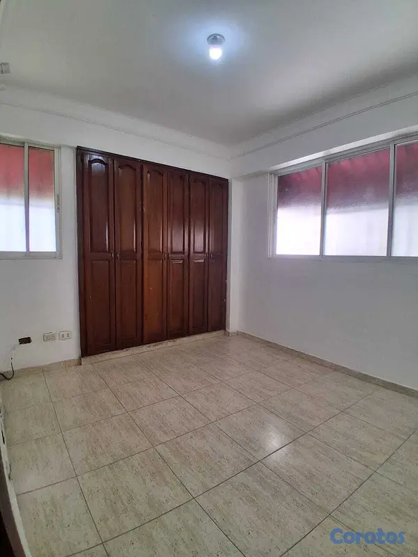 apartamentos -  Vendo Apartamento Ensanche Ozama  RD$ 8,000,000  7