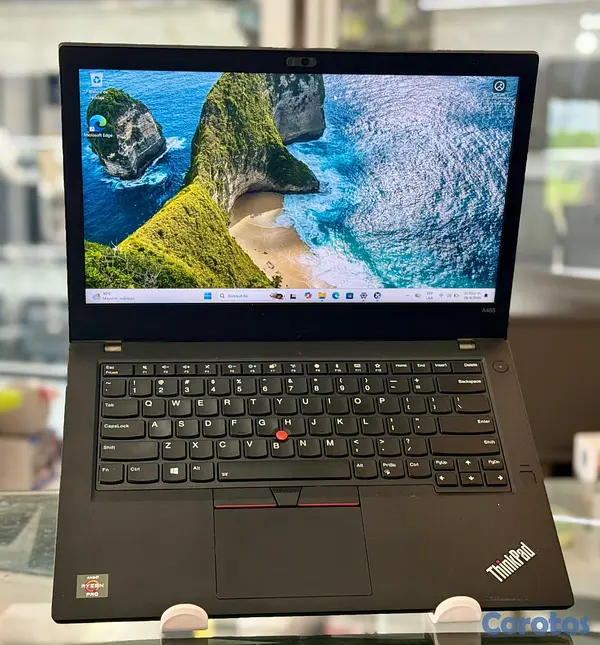 computadoras y laptops - excelente  Lenovo Thinkpad A485 AMD Ryzen 5 PRO 25 3