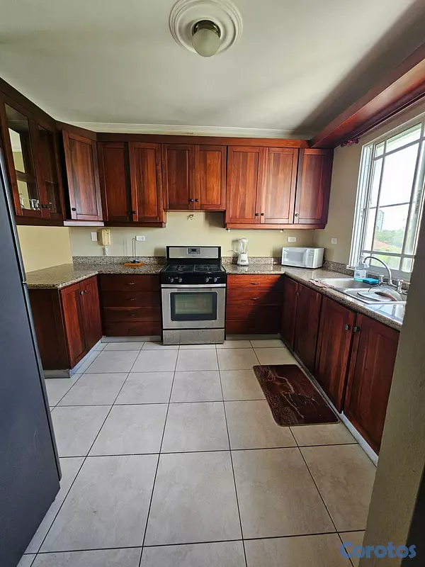 apartamentos - SE VENDE ESPACIOSO APTO EN JUAN DOLIO 7