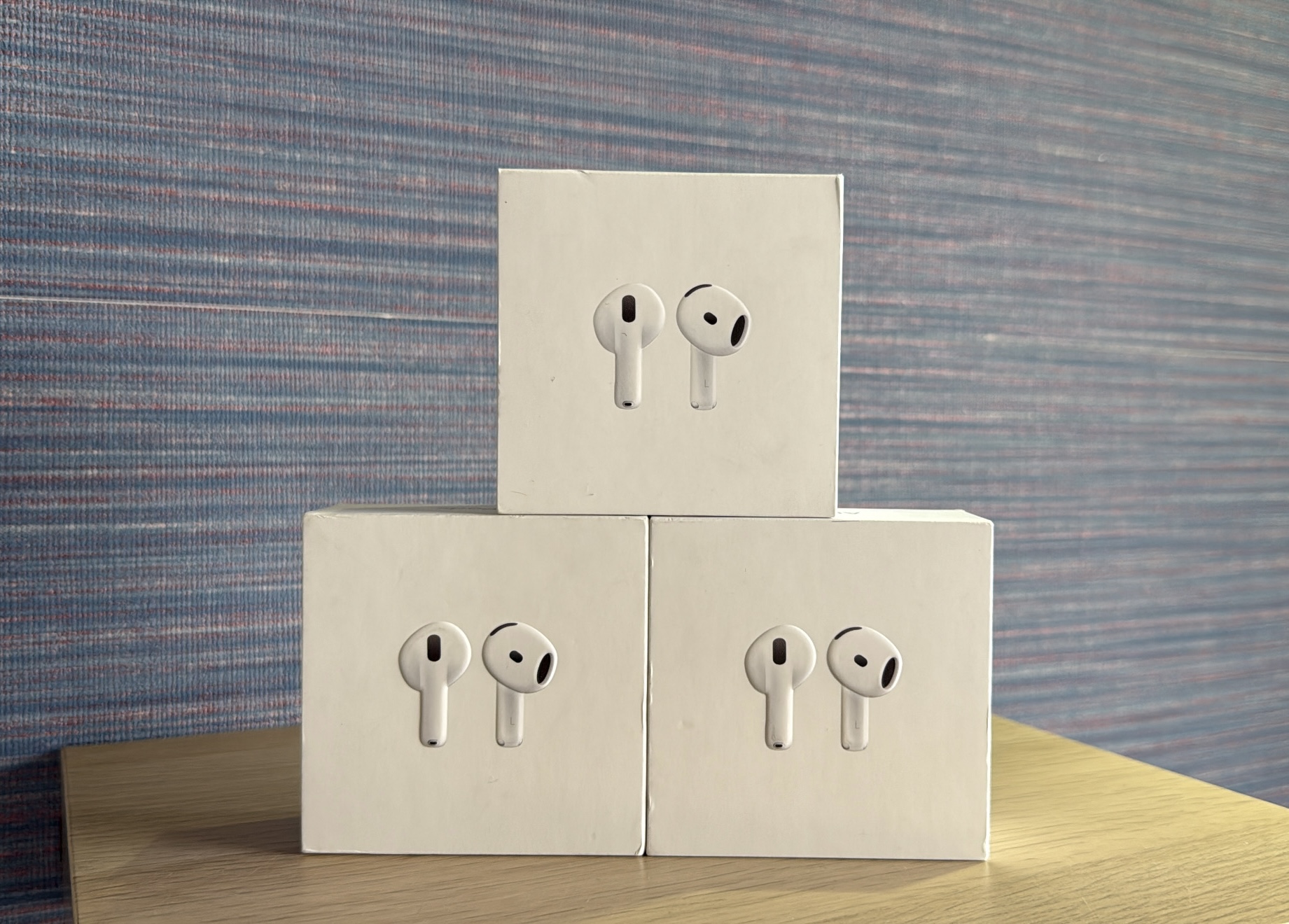 accesorios para electronica - AirPods Series 4 Nuevos Sellados RD$ 9,500 NEG