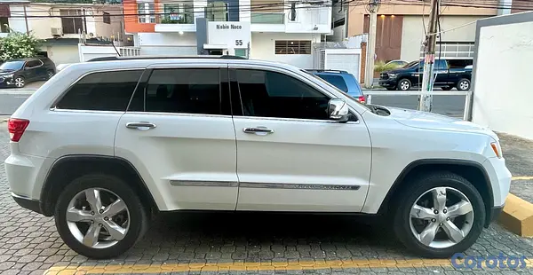 jeepetas y camionetas - Unico dueño 3