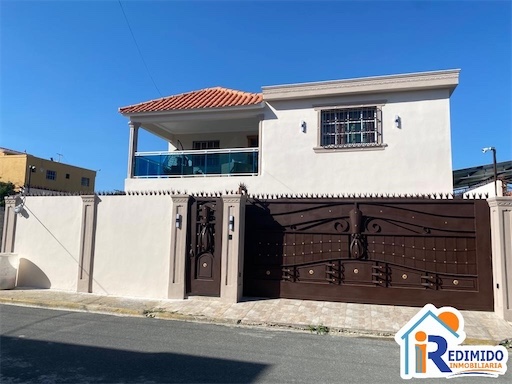 casas - Venta de casa de 2 niveles en la autopista de san Isidro Santo Domingo este 0