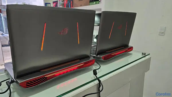 computadoras y laptops - Asus ROG Core i7 2.7ghz Ram 32gb ddr4 Disco 256gb SSD Y 1tb Nvidea Gtx 1070 8gb 3