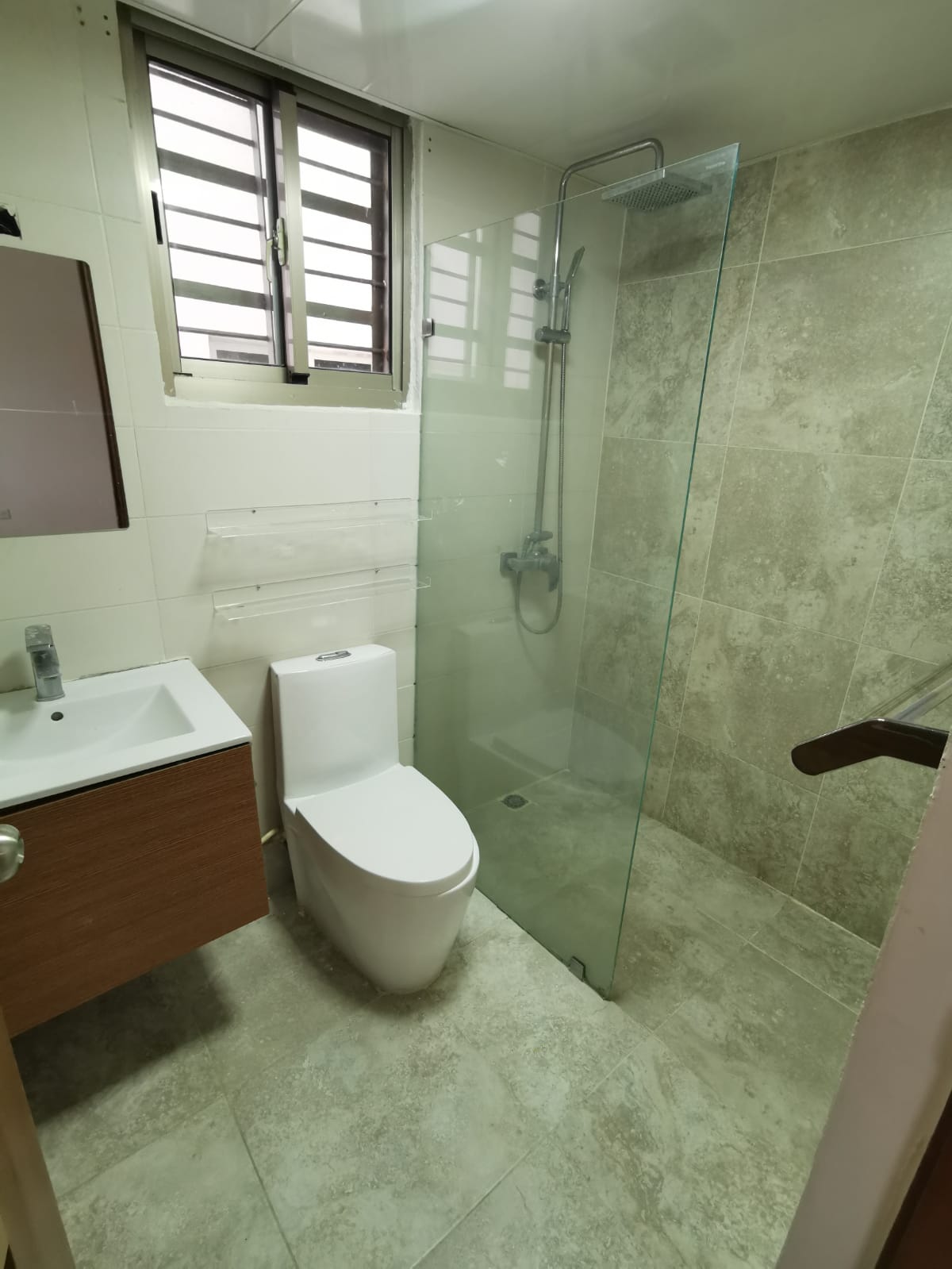apartamentos - VENDO APARTAMENTO DE 151 MTS EN URB, FERNANDEZ 6
