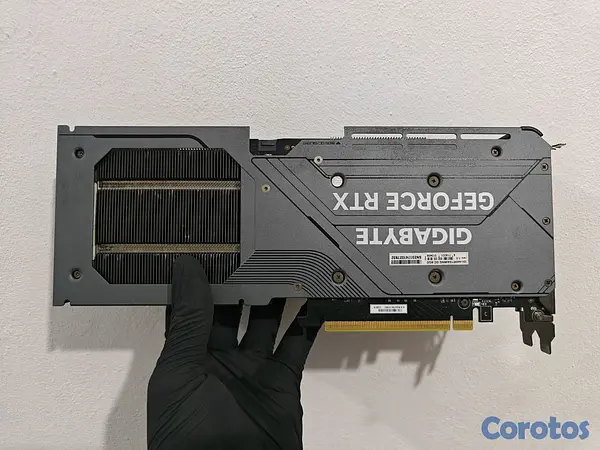 computadoras y laptops - GIGABYTE GeForce RTX 4060 Ti 8GB GDDR6. 3