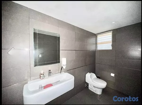 oficinas y locales comerciales - LOCAL COMERCIAL  6