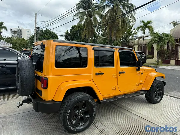 jeepetas y camionetas - Jeep Wrangler Sahara 2012 2