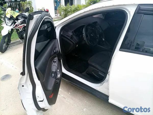 carros - FORD FOCUS 2015. PRECIO DE REMATE.. 5