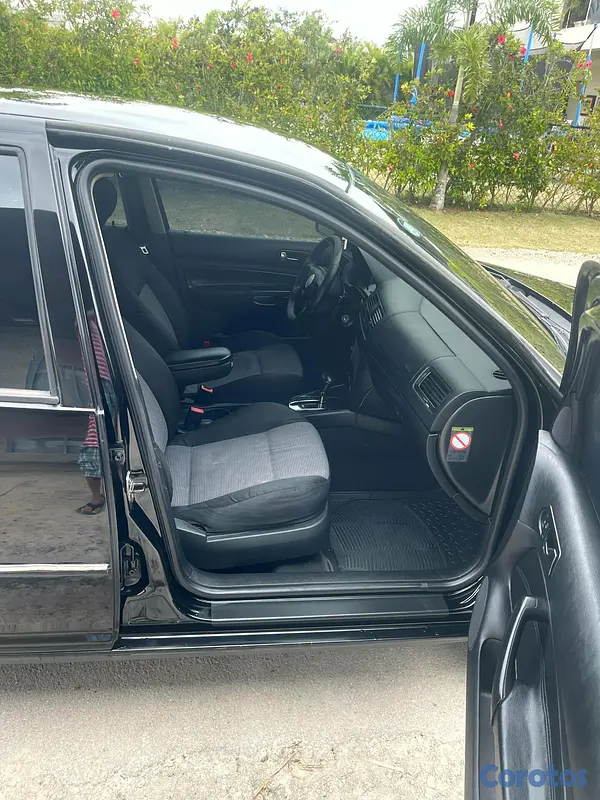 carros - Volkswagen Jetta 2007 en buen estado 13