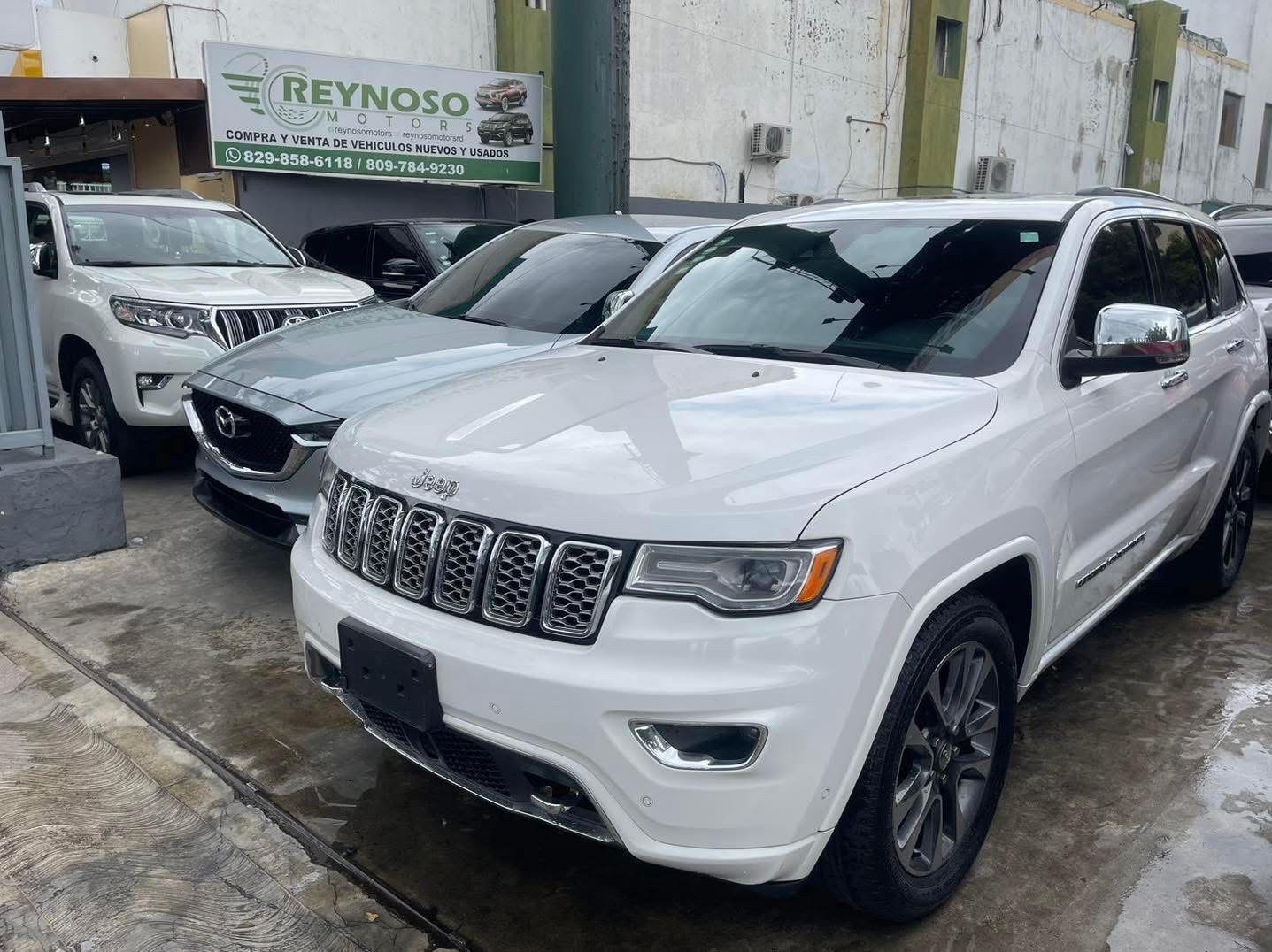jeepetas y camionetas - JEEP GRAND CHEROKEE OVERLAND 2017 3