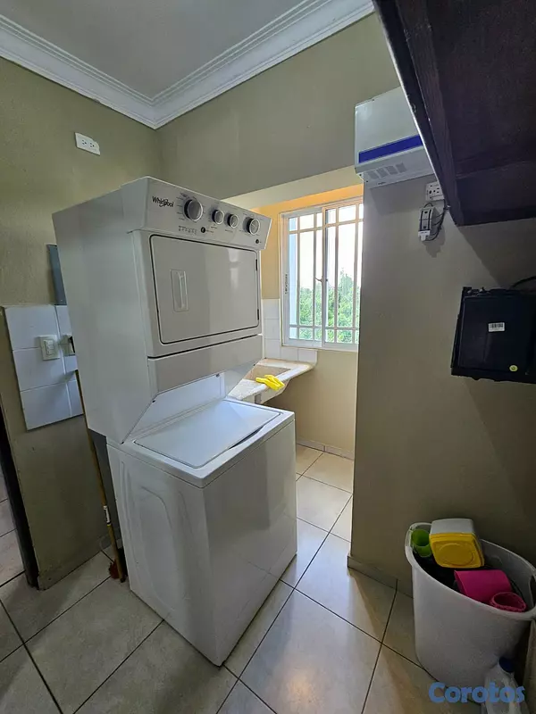 apartamentos - SE VENDE ESPACIOSO APTO EN JUAN DOLIO 10