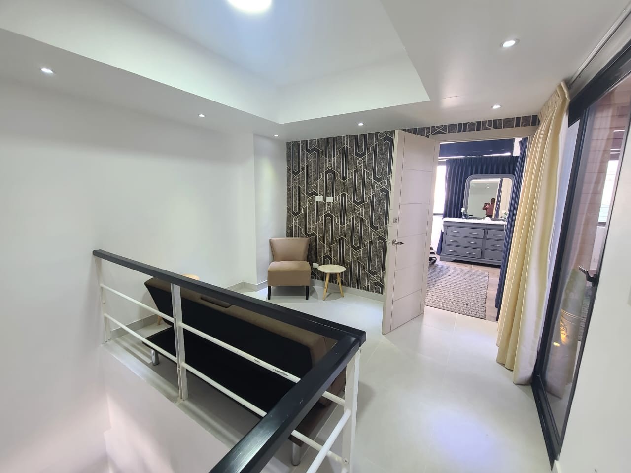penthouses - ALQUILO Hermoso Penthouse Amueblado O Vacio 7mo Piso En Bella Vista
COD: PD136 4