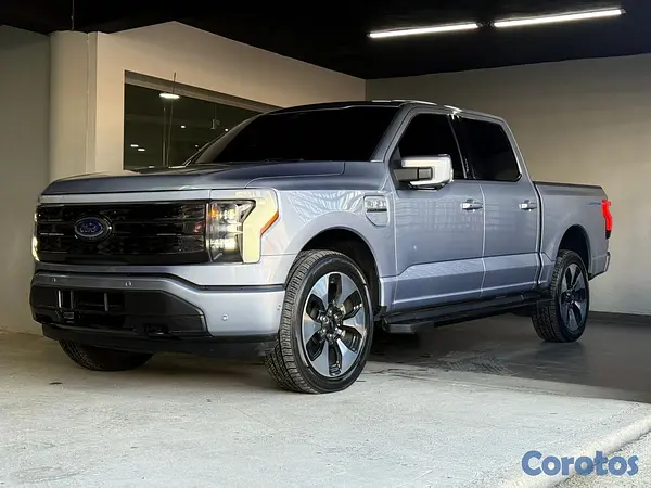 jeepetas y camionetas -  Ford F-150 Lightning 2022 Platinum  6