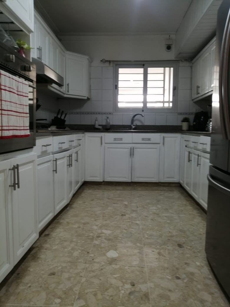 casas - Se vende en Las Pardeas casa Dúplex 8